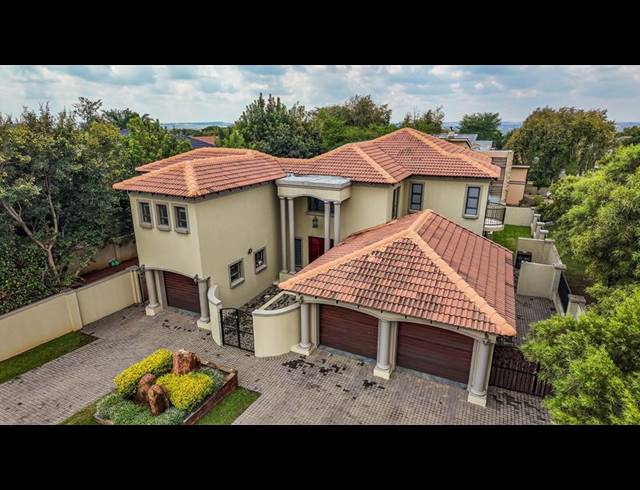 5 BEDROOM HOUSE FOR SALE IN MIDLANDS ESTATE